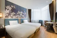 JinjiangBaiyulanHotel (Guiyang Penshuichi Metro Station, Taiping Road Internet-Famous Street Branch) Hotel di Guiyang