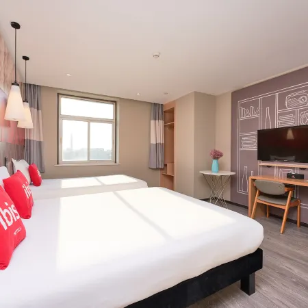 Ibis Hotel (Beijing Changying Paradise Walk Changying Metro Station)