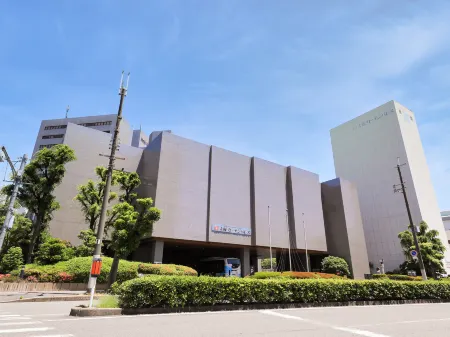 Osaka Garden Palace Отели рядом со станцией Mikuni Railway Station