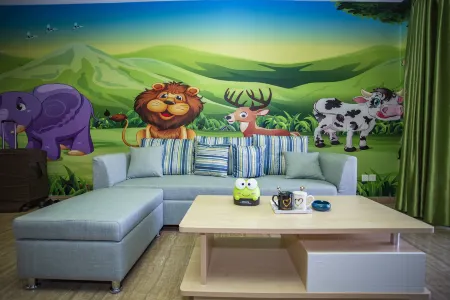 Free home theme apartment (dinglongwan store, Wuchuan)