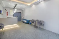 Yuan Yuan Hotel (Suzhou Guanqian Street Pingjiang Street)
