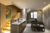 Jingya Xiaoshu Hotel