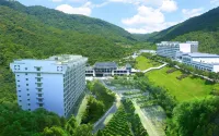 Xinfeng Utop Spring Primeval Forest Resorts Hotels in Xinfeng
