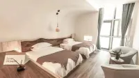 Delingha eight petal Gesang B&B