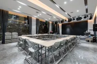 Floral Hotel · Changde Huaxilugu Hotel