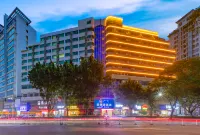 Guangfei Meiluotu E-sports Hotel(Huizhou West Lake Park bus station store)