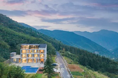 Liangliang Shenxi Mountain View Homestay Hotel in zona Longwang Mountain Top