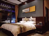 Longli Shuanglong Time Inn
