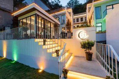 Chongdugou Mingyue Xingxiu Homestay 롼촨 호텔