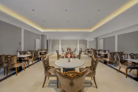 Vienna Hotel (Changping Petrol Water Tun Bridge Branch), Beijing Отели рядом с достопримечательностью «Tank Museum»