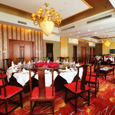 Zhengzhou Cheered Hotel