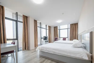 Changxing Binxuan Hotel Hotels near Chengshan
