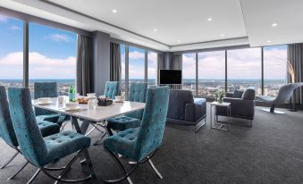 Meriton Suites World Tower, Sydney