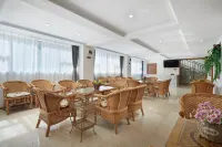 โรงแรม ฮอลิเดย์ ยั่วซาน - ห้องครัว