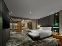 Hilton Shanghai Hongqiao Hotels near Intex Shanghai