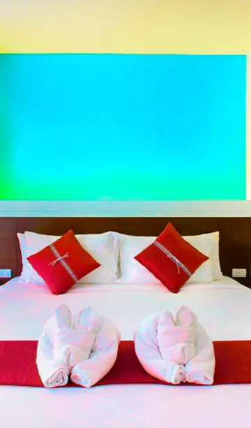 ห้องดีลักซ์ พร้อมวิวสระว่ายน้ำ