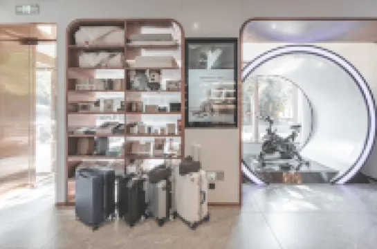 Haohe Scenic Area TV Tower Atour Hotel