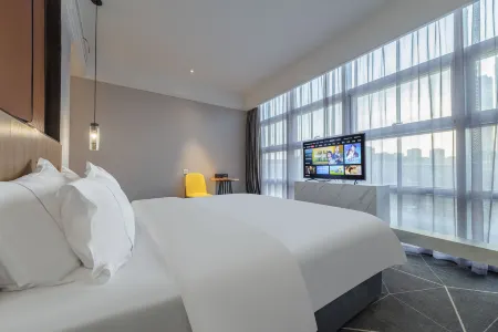 Tiangang Manfei Hotel (Tianyi Square SHOPING Baihe Subway Station Branch)