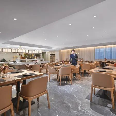 Vienna International Hotel (Shantou High-speed Railway Station East Plaza Branch)