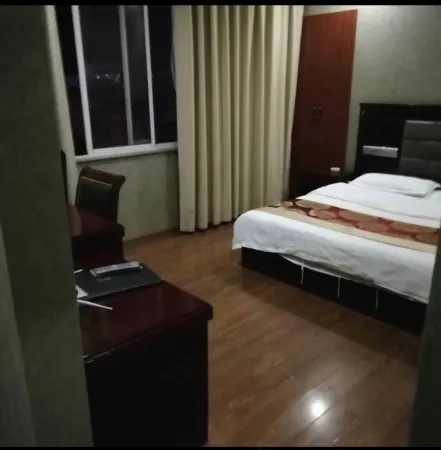 Yuanyang Grand Hyatt Hotel Отели рядом с достопримечательностью «Nanshazhen»