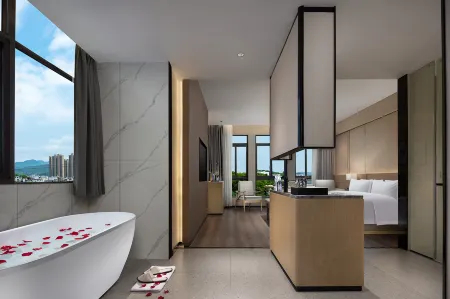 Gathering East Hotel Отели рядом с достопримечательностью «Jiangxi Polytechnic College (East Campus)»