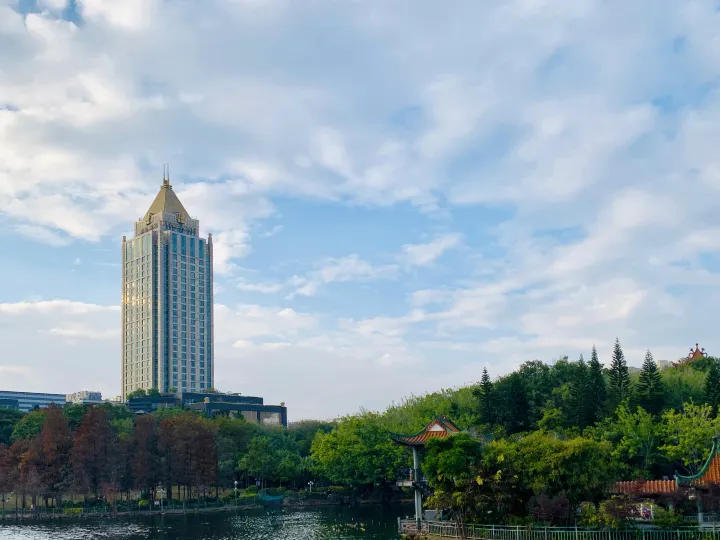 Shenzhen YANGBANGLANGYUE International Hotel