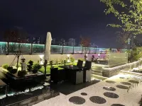 Yuxi Lakeside Hotel