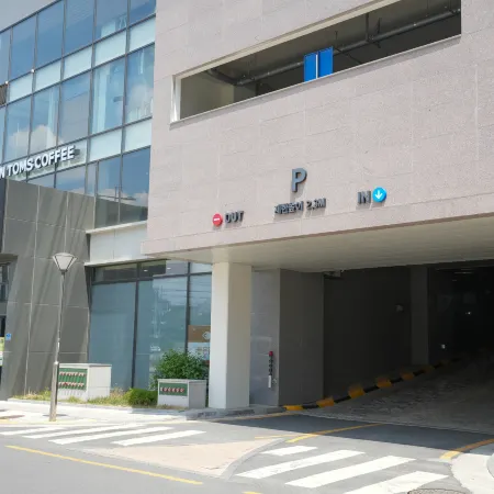 Golden Planet Hotel