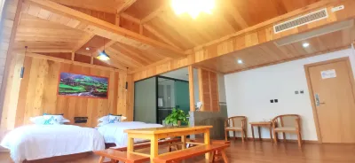 Gongshan Bingzhong Luo Wangchen Inn Hotels in 