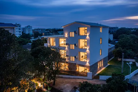 Weizhou Island Langyun Youting Homestay (Shell Beach Branch) Отели рядом с достопримечательностью «Weizhouzhen»