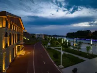 Hanyu Lefu Hotel (Fuyun Binhe Park)