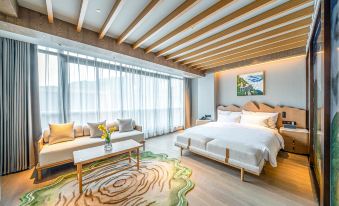 Anji Sky Land Squirrel Tribe Hotel