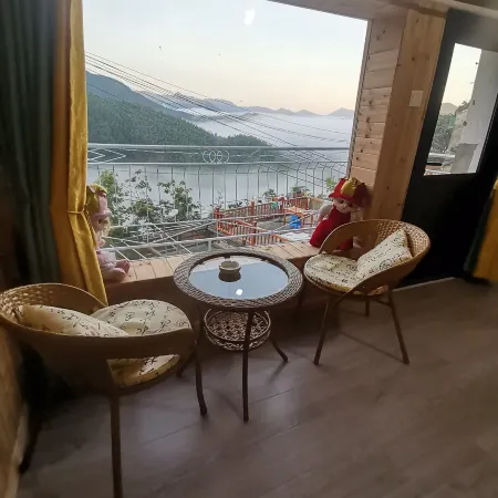 Xiuning Muli Liyunlian Inn