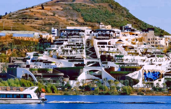 Dali Santorini Guyue Xareidu Sea View Resort Hotel