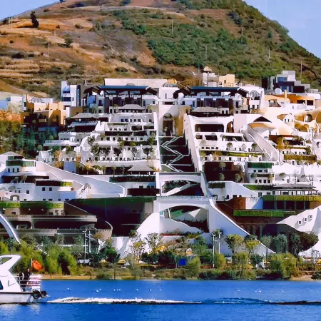 Dali Santorini Guyue Xareidu Sea View Resort Hotel