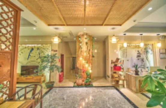 Danxiashan Zuolin Zhuyuan Chinese Inn