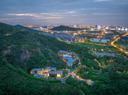 Suzhou Tonino Lamborghini Rosso Hotel Отели рядом с достопримечательностью «Global Institute of Software Technology»