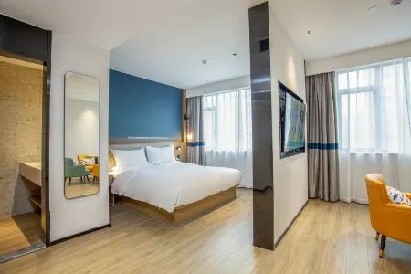 Ni Hao Hotel (Chuzhou Langyashan Suning Square) Отели рядом с достопримечательностью «Anhui Open University Chuzhou Branch»