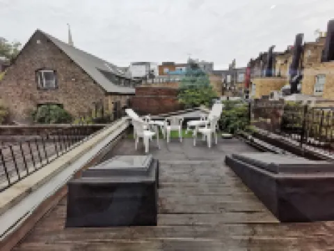 Verv Islington Hotels near Islington Assembly Hall