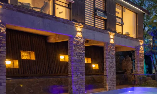 Floral Lux Hotel· Hengdian Xindi Hotel(Film and Television City Qinwang Palace Dream Valley Branch)