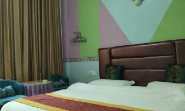 Taojiang Huasheng Hotel