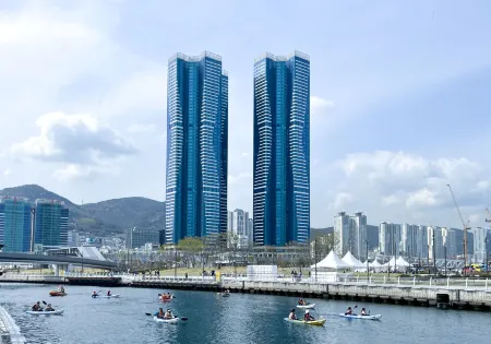 Brown Suites Busan Отели рядом с достопримечательностью «Университет Тона (Кампус в Пумине)»