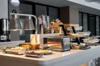 Yiju Hotel (Shantou High-speed Railway Station) Hotels in Shantou