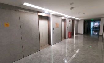 Yiju Movie Apartment (Changchun Beihu Wuyue Plaza Store)