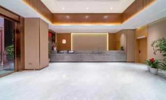 Ling Yun Hua Guan Hotel