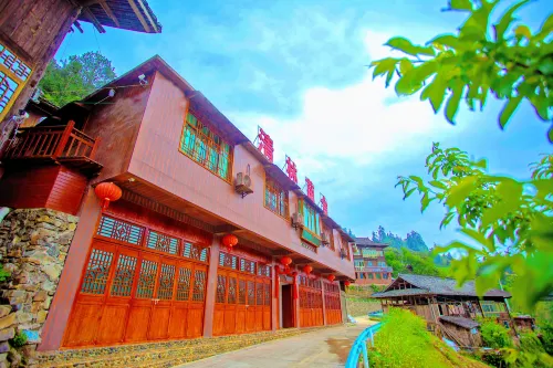 Qinglin Miao She (Nanhua Miao Village Resort Store)