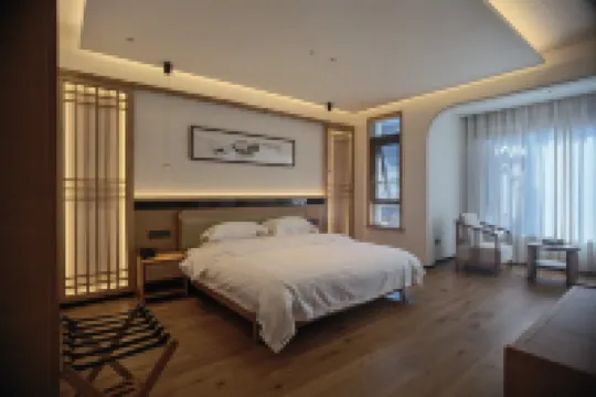 Xingnan Homestay (Jiezi Ancient Town)