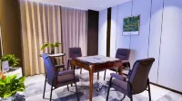 Keshan Xierman Hotel Hotel di Keshan County