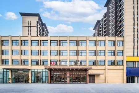 Jifeng International Hotel (Xinyang Xixian Branch)