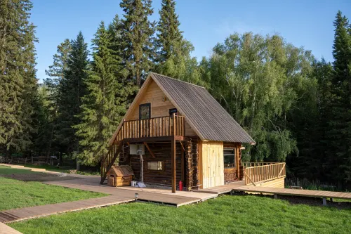 Whispering Pines Retreat - 3-Star